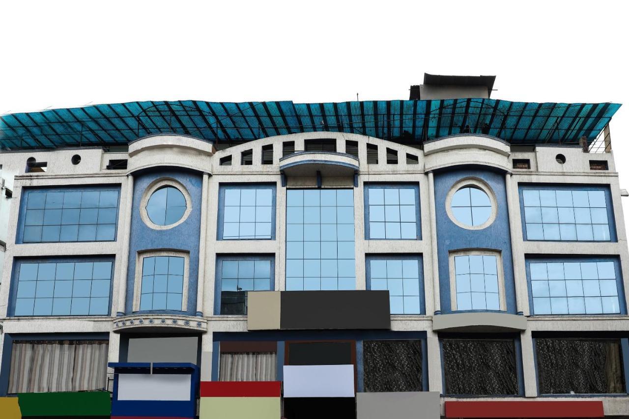 Capital O The City Park Near Nampally Railway Station Hyderabad Exterior photo